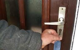 Fermer une porte à clé